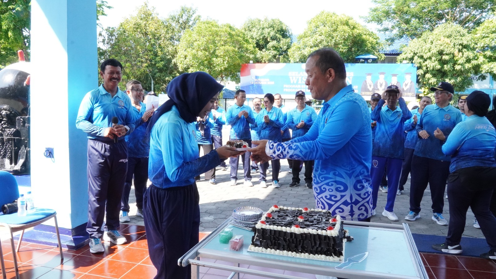 WhatsApp Image 2025-10-17 at 18.40.59 (1)