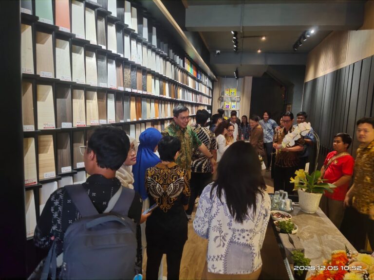 WhatsApp Image 2025-12-06 at 23.58.44 (1)